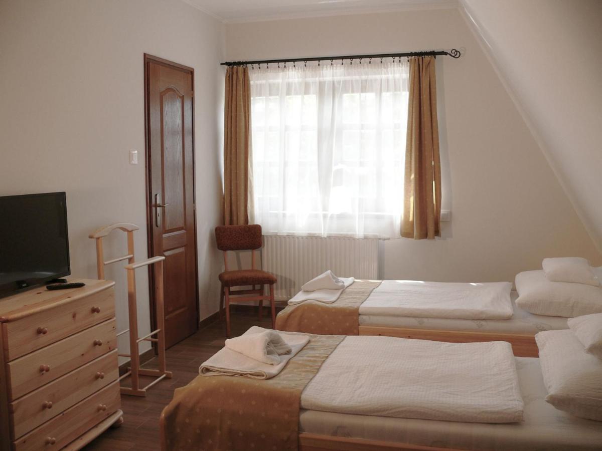Bed and Breakfast Kádárta Vendéglő Panzió Veszprém Exterior foto
